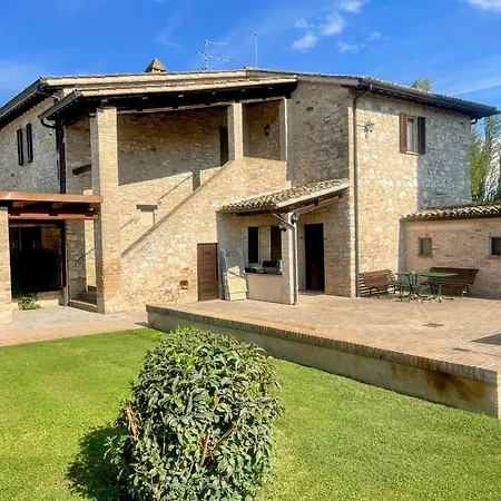 Italy At Its Best With A Unique That Sleeps 16 With Child Activity Park Limiti (Umbria)