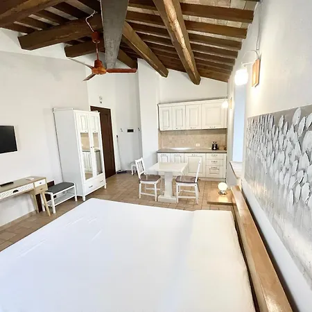 Willa Italy At Its Best With A Unique That Sleeps 16 With Child Activity Park *