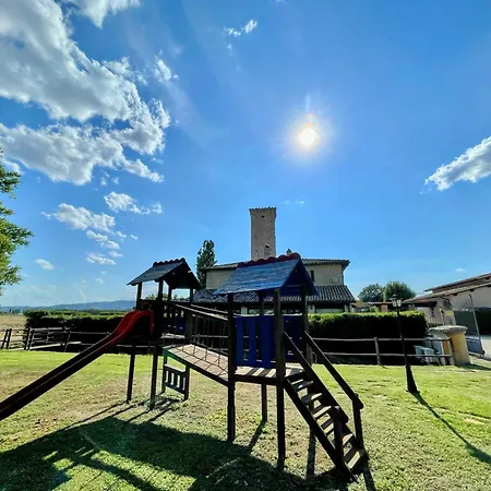 Italy At Its Best With A Unique That Sleeps 16 With Child Activity Park *