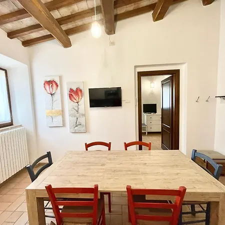 Italy At Its Best With A Unique That Sleeps 16 With Child Activity Park * Limiti (Umbria)