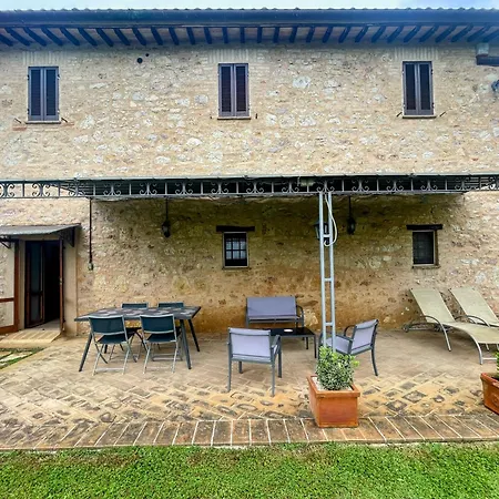 Italy At Its Best With A Unique That Sleeps 16 With Child Activity Park