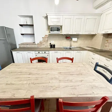 Willa Italy At Its Best With A Unique That Sleeps 16 With Child Activity Park *