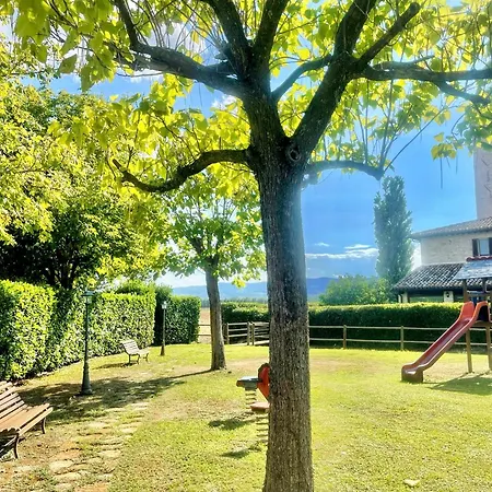 Italy At Its Best With A Unique That Sleeps 16 With Child Activity Park *